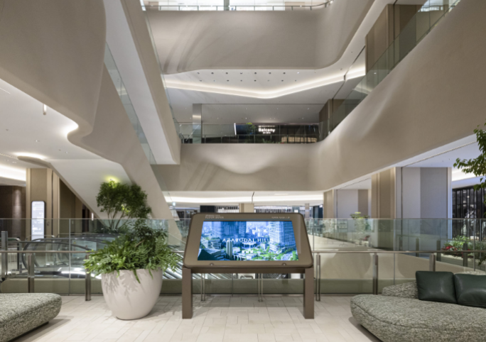 麻布台ヒルズ様【森JPタワー/ガーデンプラザ施設サイネージ】